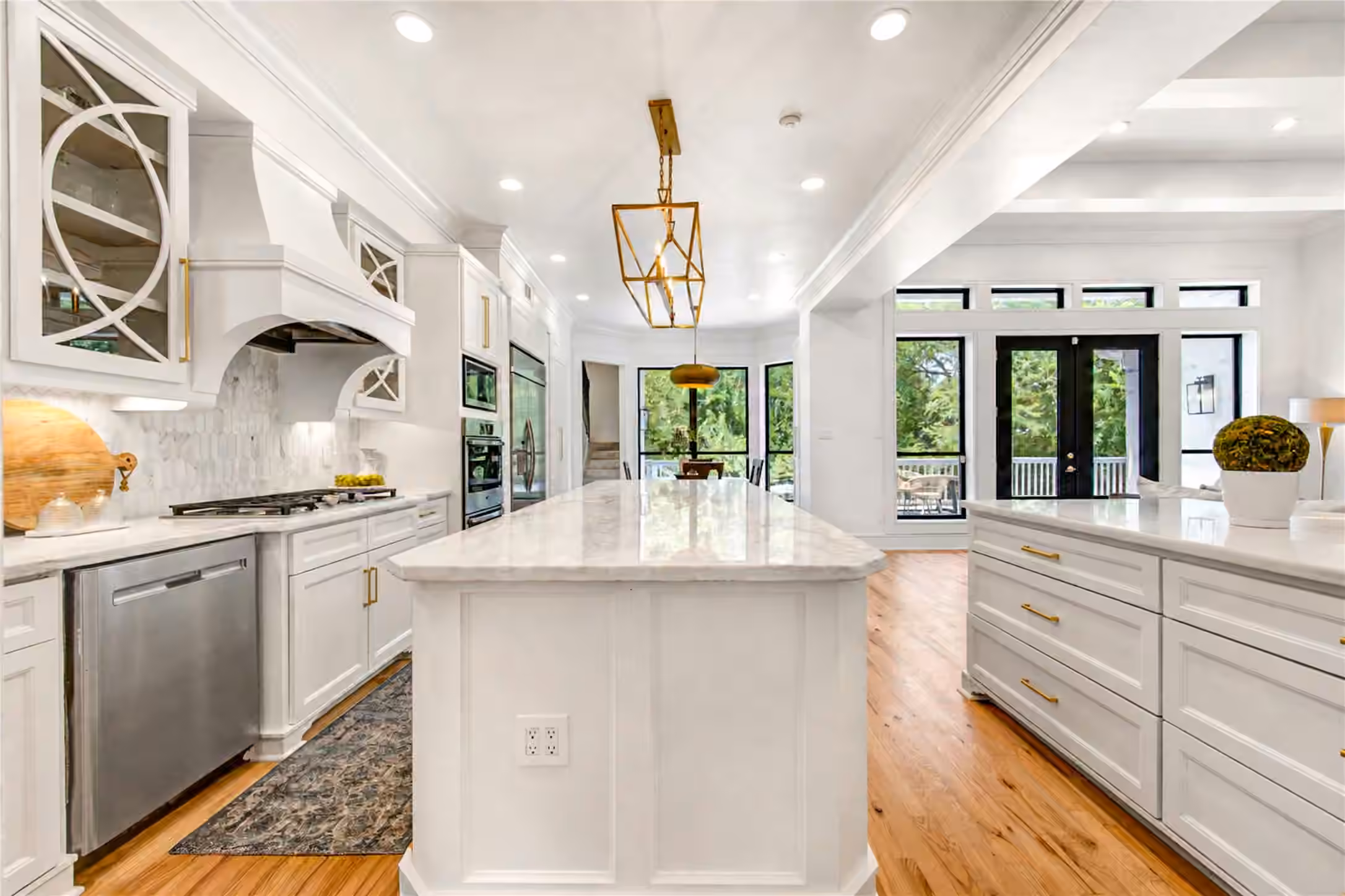 Photo 4 of 806 Herdsman Drive, Houston, TX
