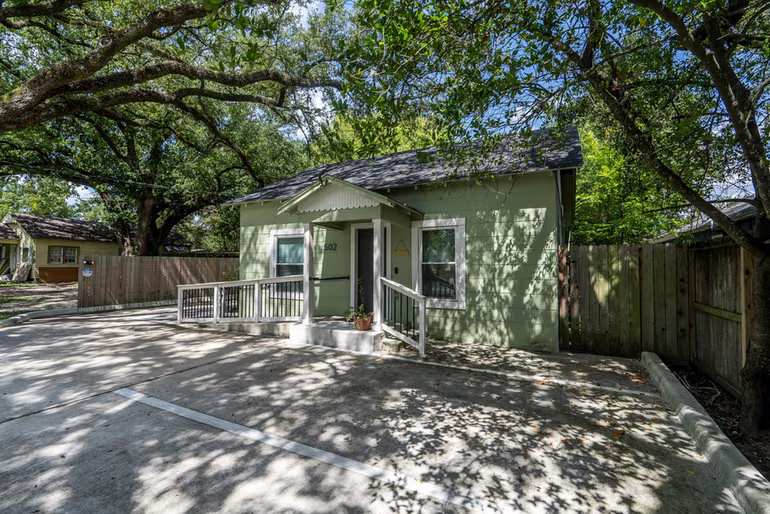 Photo 3 of 502 Malone Street, Tomball, TX