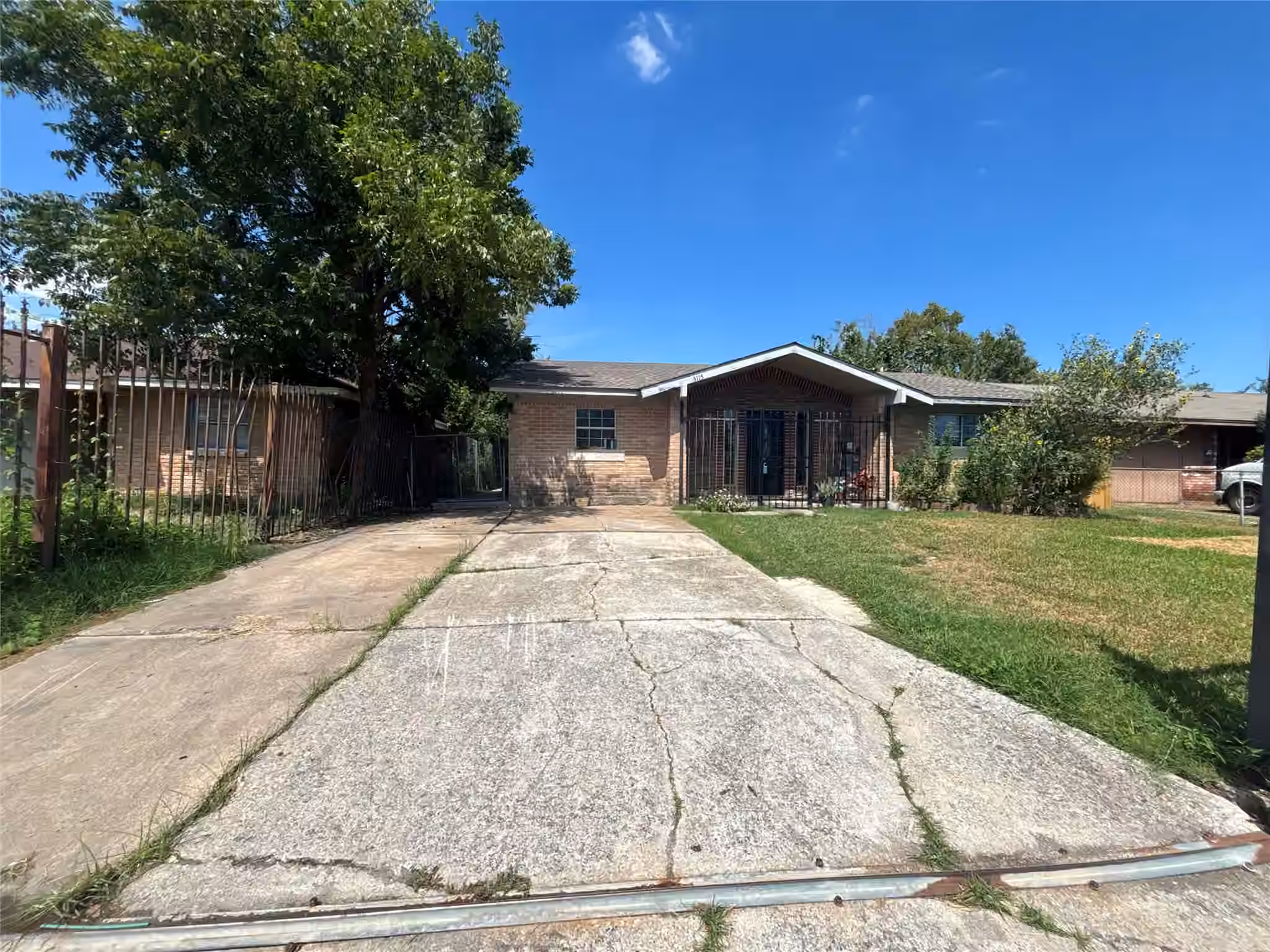Photo 4 of 3115 HARTSVILLE RD, Houston, TX 77051