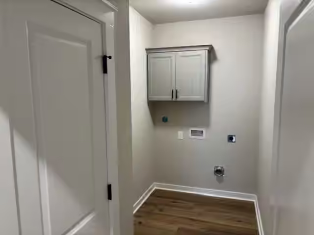 Photo 5 of 11207 Moccasin Drive, Montgomery, TX
