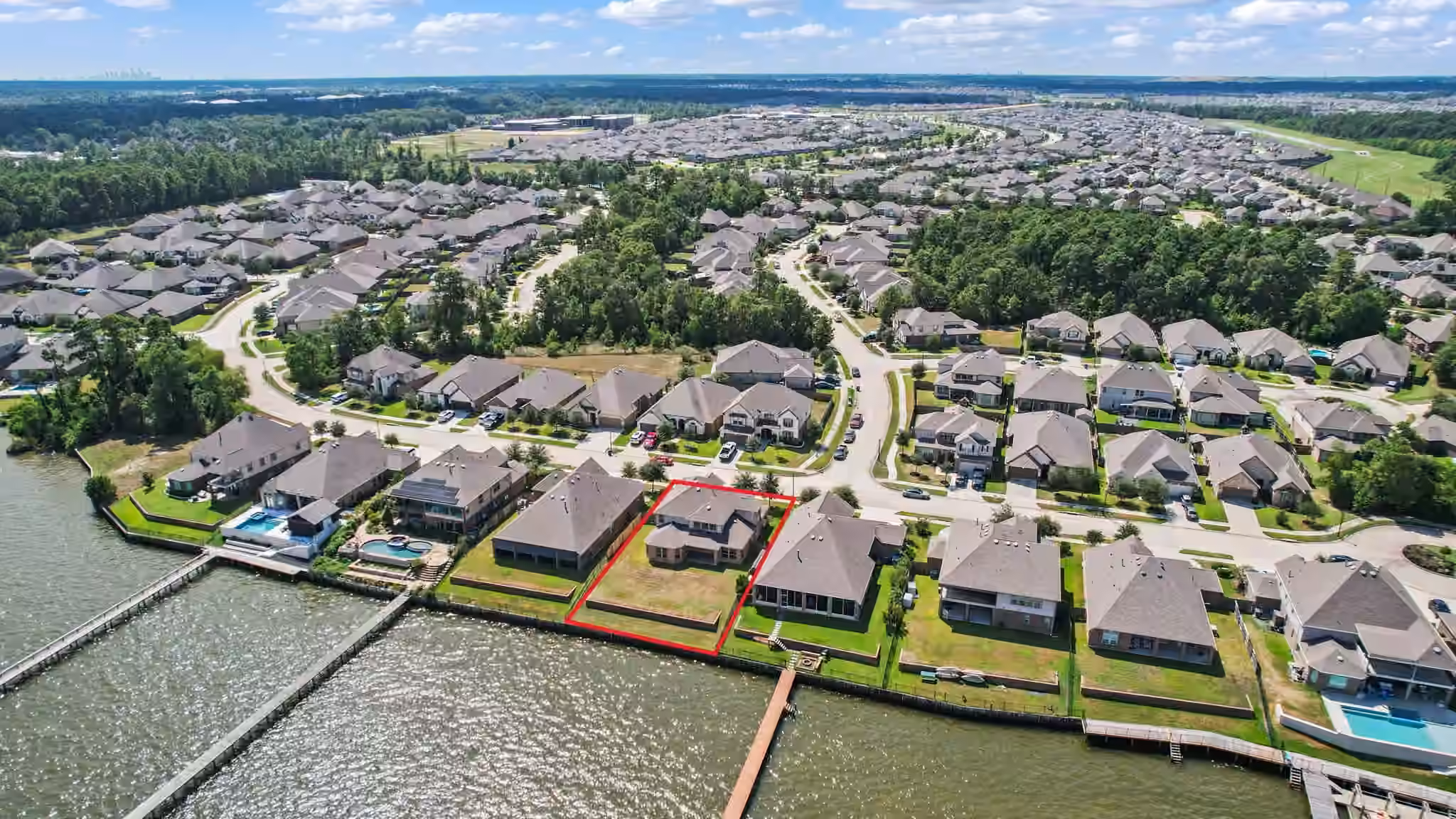 Photo 3 of 15526 Westward Lake Lane, Houston, TX