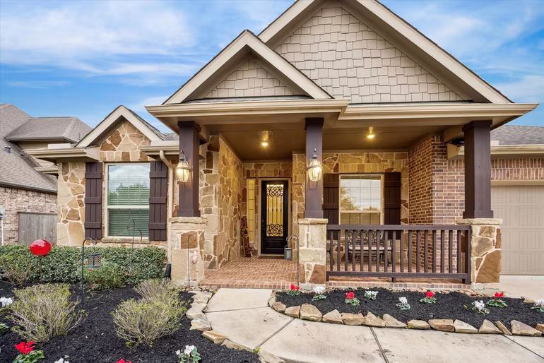 Photo 2 of 6615 Cottonwood Crest Lane, Katy, TX