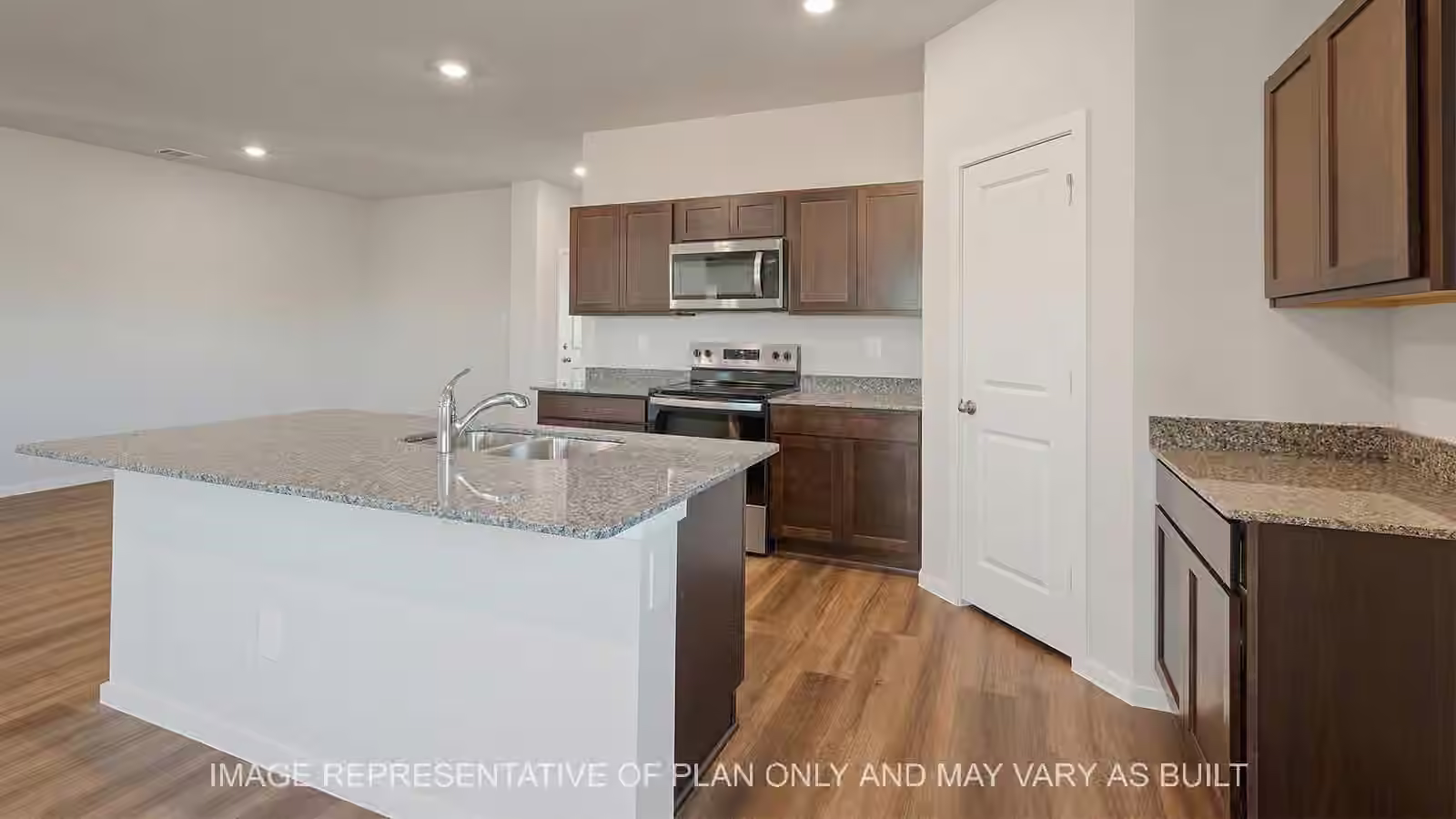Photo 7 of 1011 Legrand Street, Brenham, TX