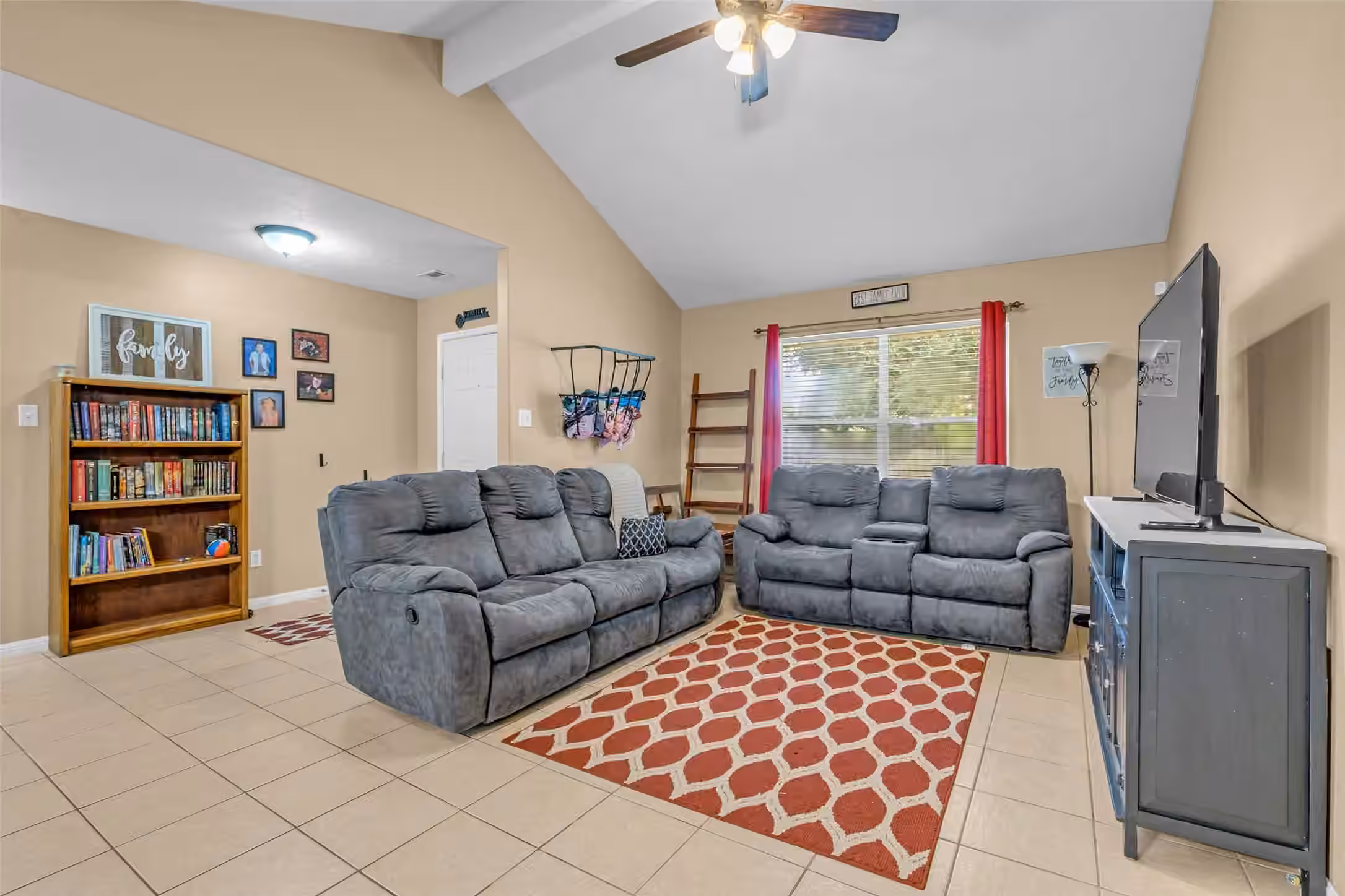 Photo 3 of 16368 Many Trees Lane, Conroe, TX