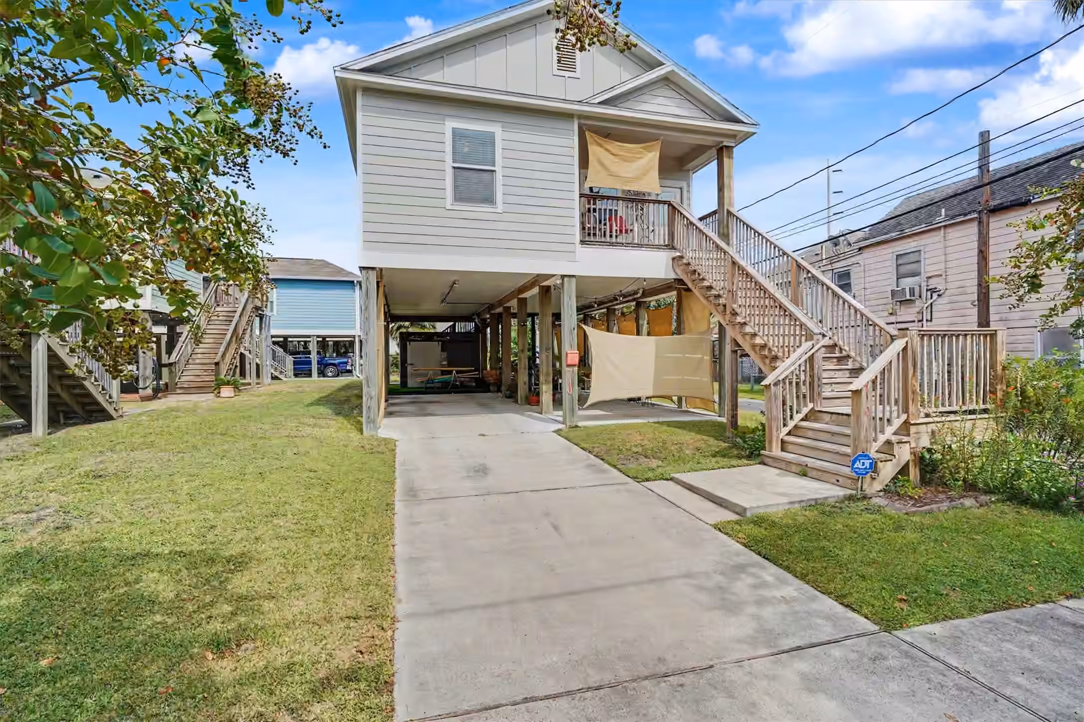Photo of 710 35th Street, Galveston, TX 77550