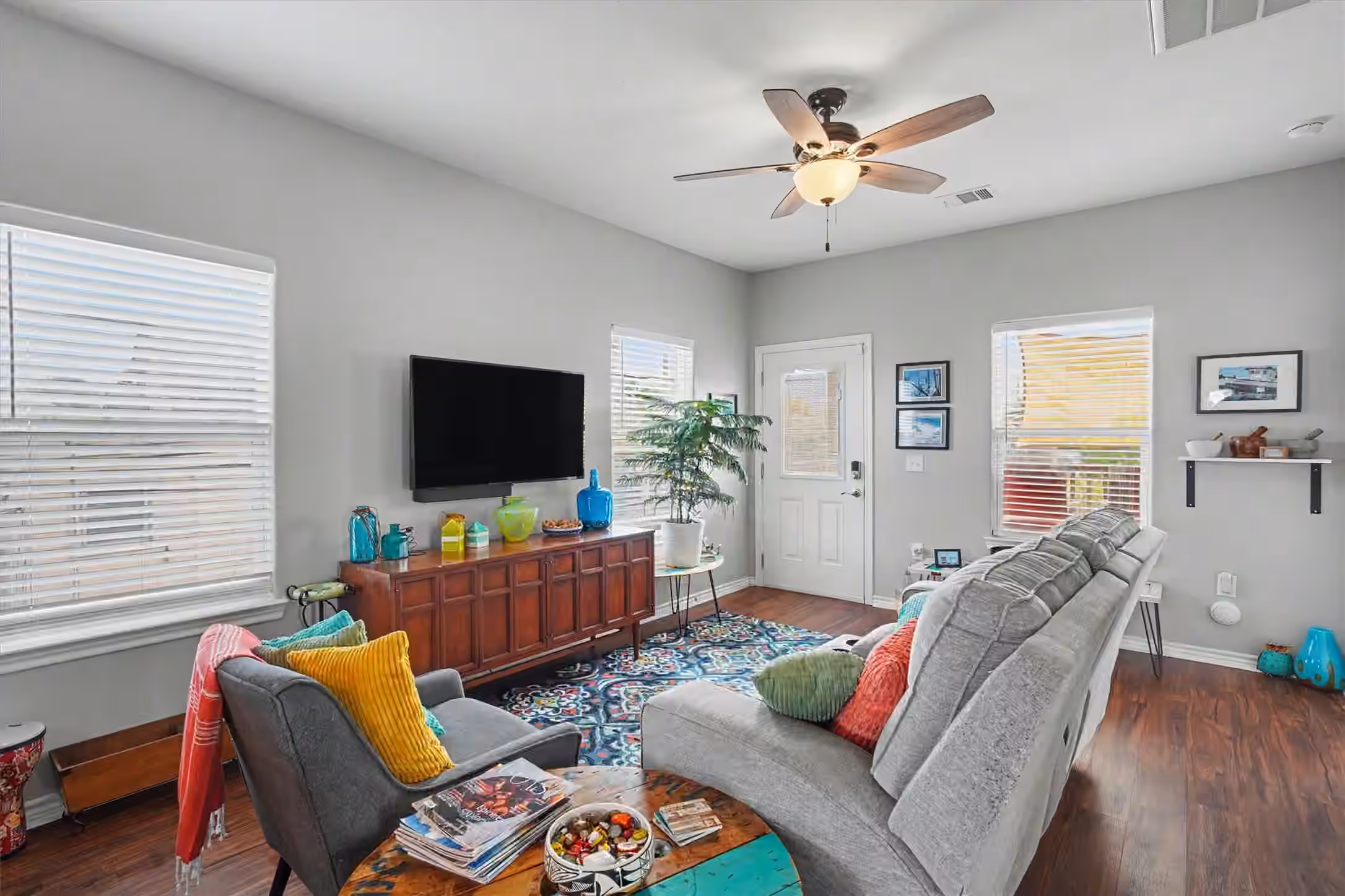 Photo 5 of 710 35th Street, Galveston, TX