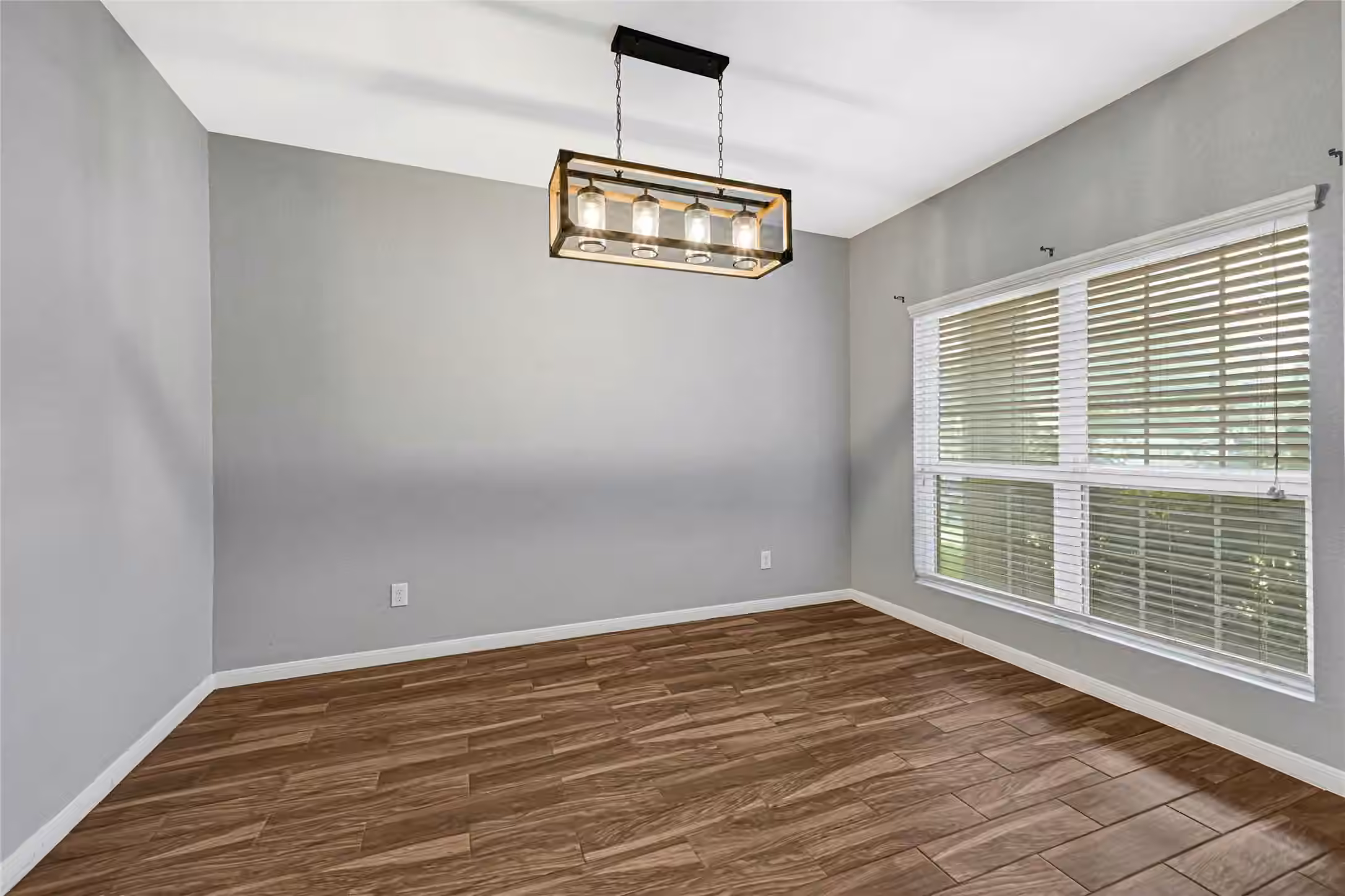 Photo 5 of 29467 Iris Bloom Court, Spring, TX