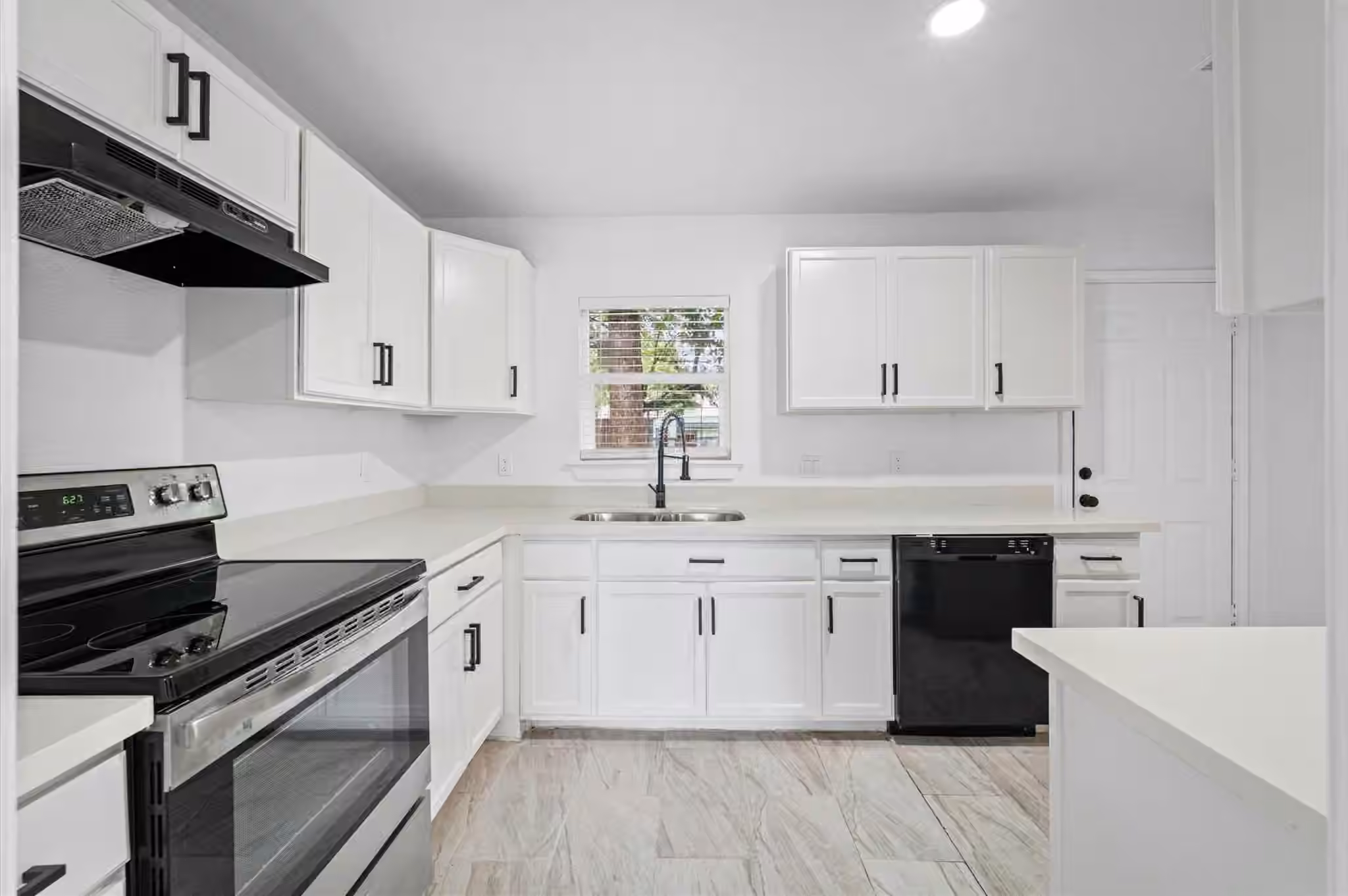 Photo 4 of 6134 Belmark Street, Houston, TX