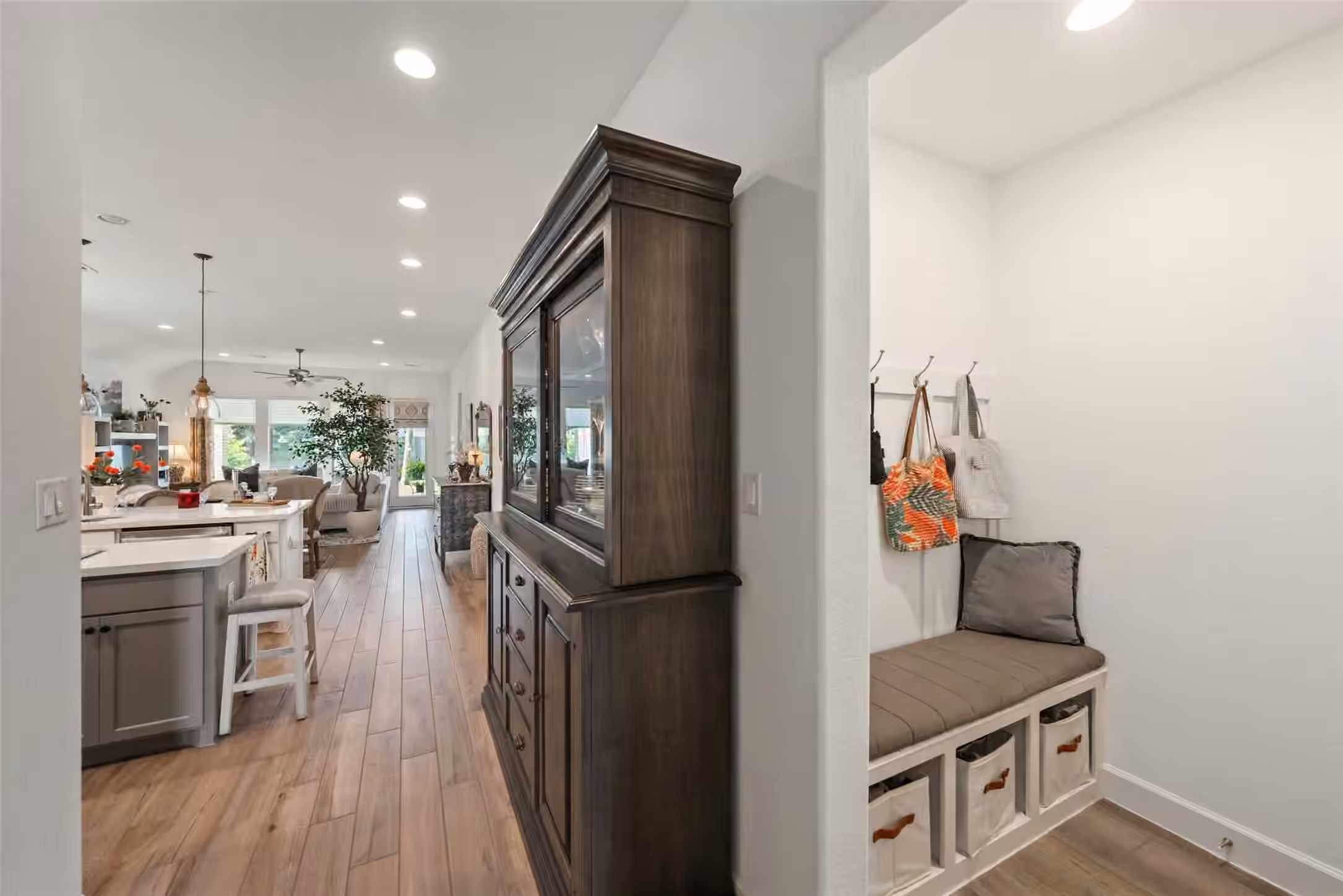 Photo 4 of 15718 Autumn Sun Court, Conroe, TX