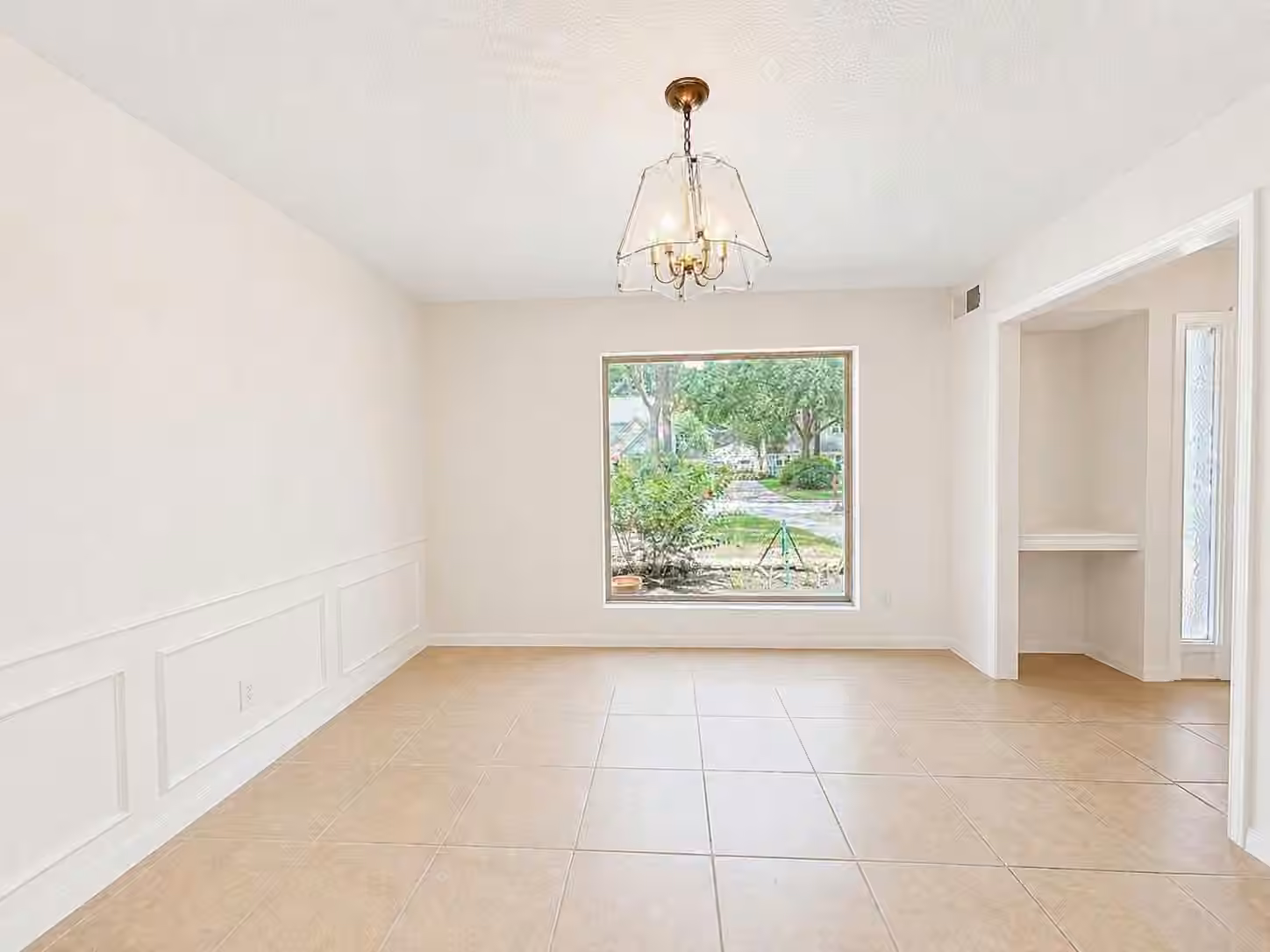 Photo 7 of 17523 Spicewood Springs Lane, Spring, TX