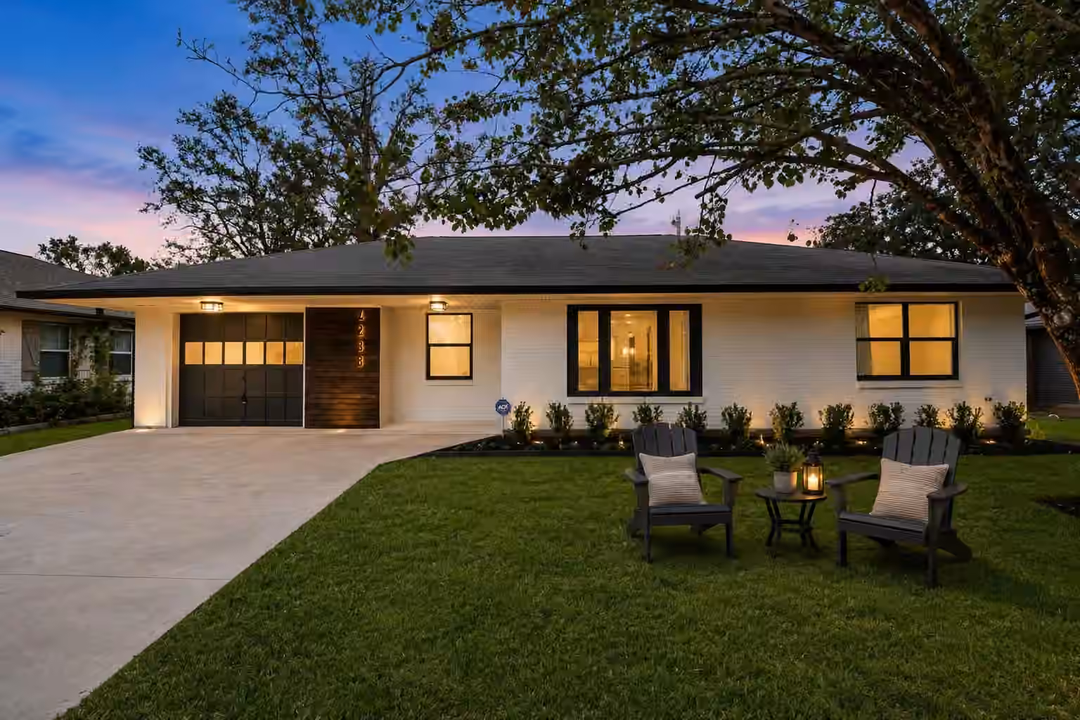 Photo of 4238 T C Jester Boulevard, Houston, TX