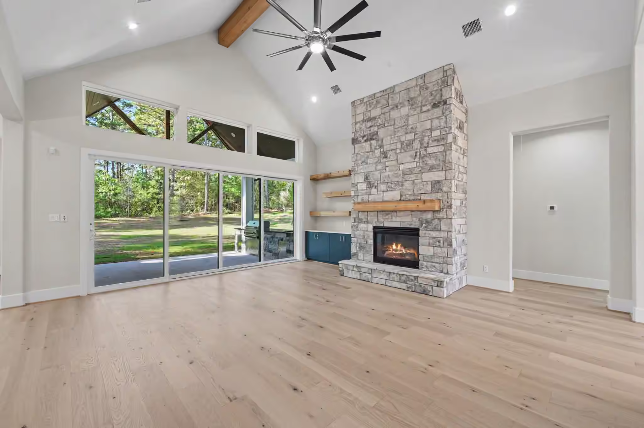 Photo 7 of 8958 Cedar Meadow Lane, Plantersville, TX