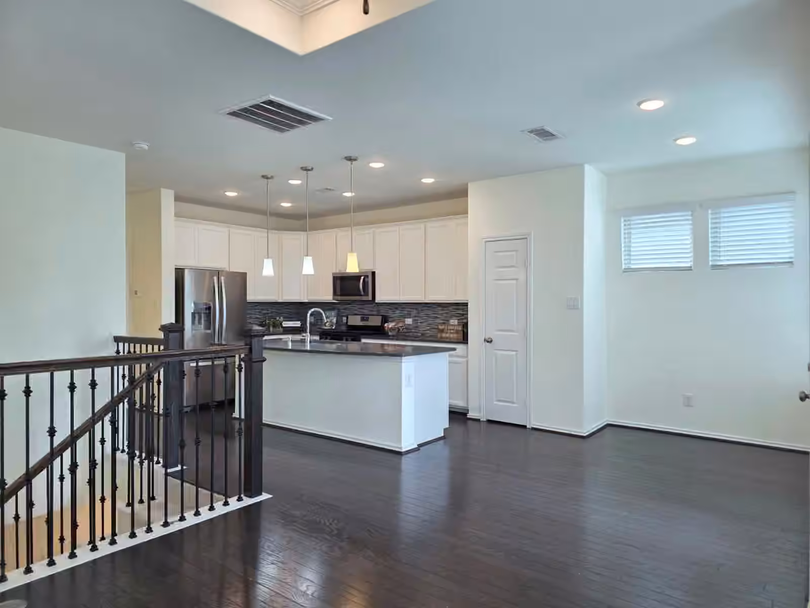 Photo 6 of 8620 Hollyoaks Creek Lane, Houston, TX