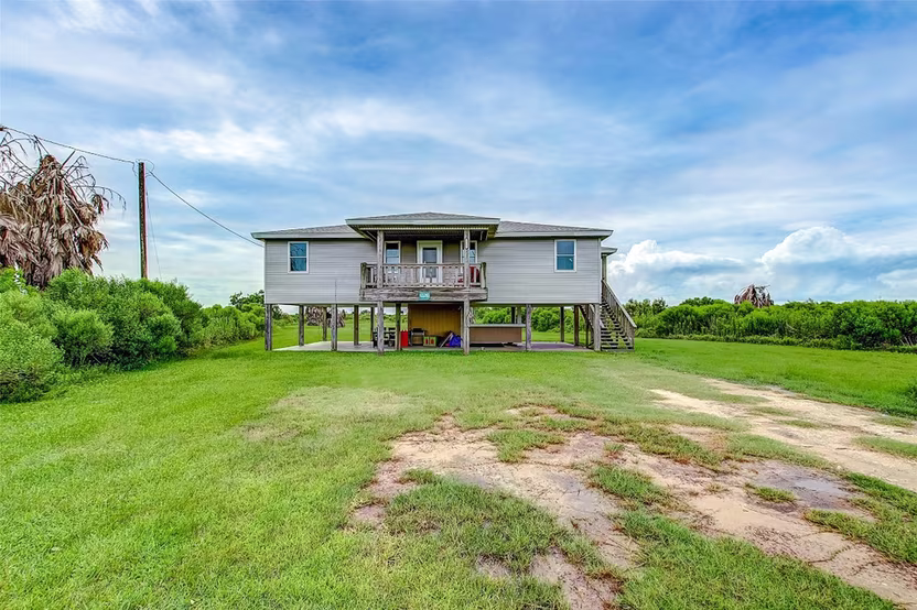 Photo of 3253 Hwy 87, Crystal Beach, TX 77650