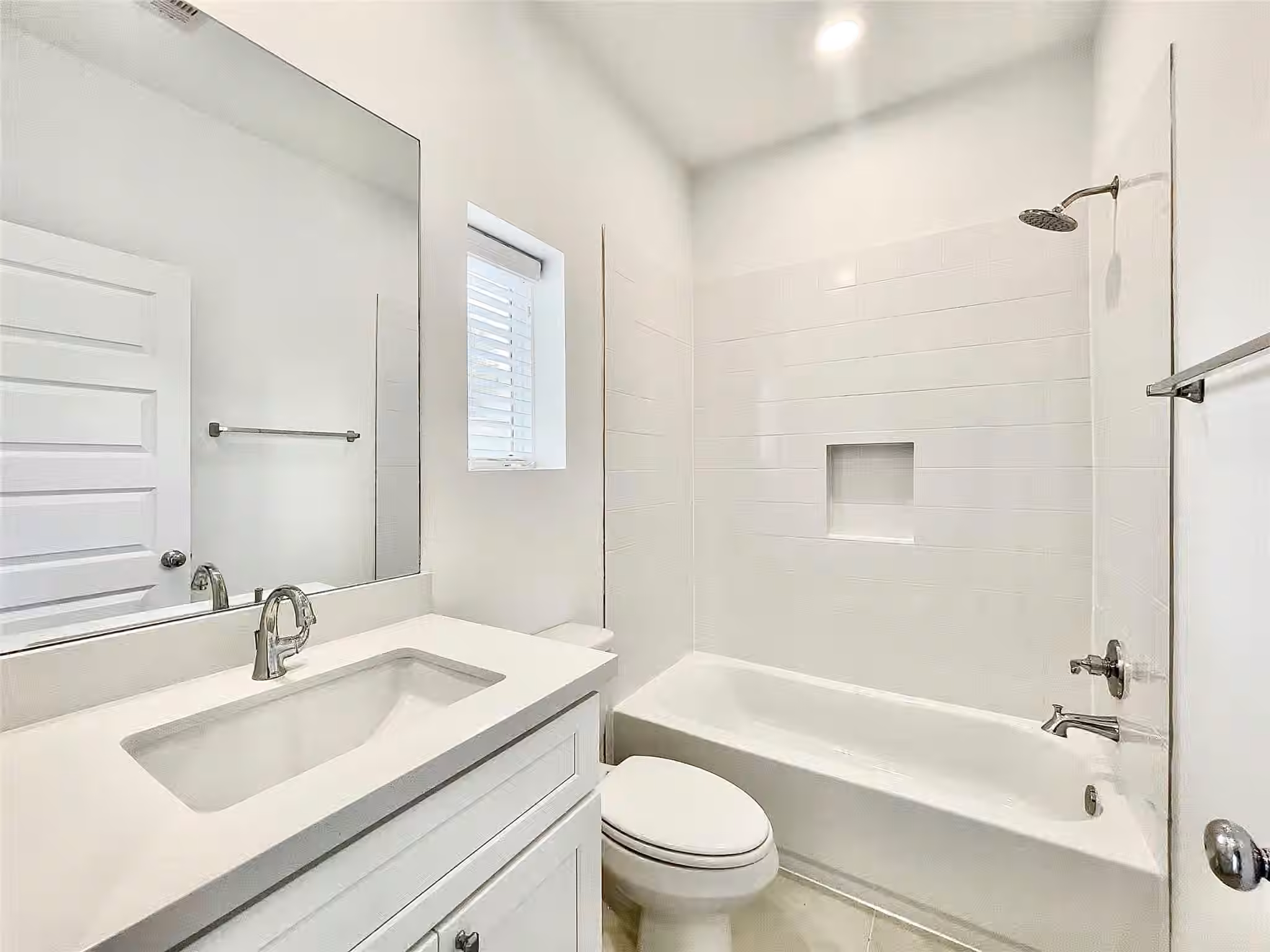 Photo 7 of 7711 Westside Villas Lane, Houston, TX
