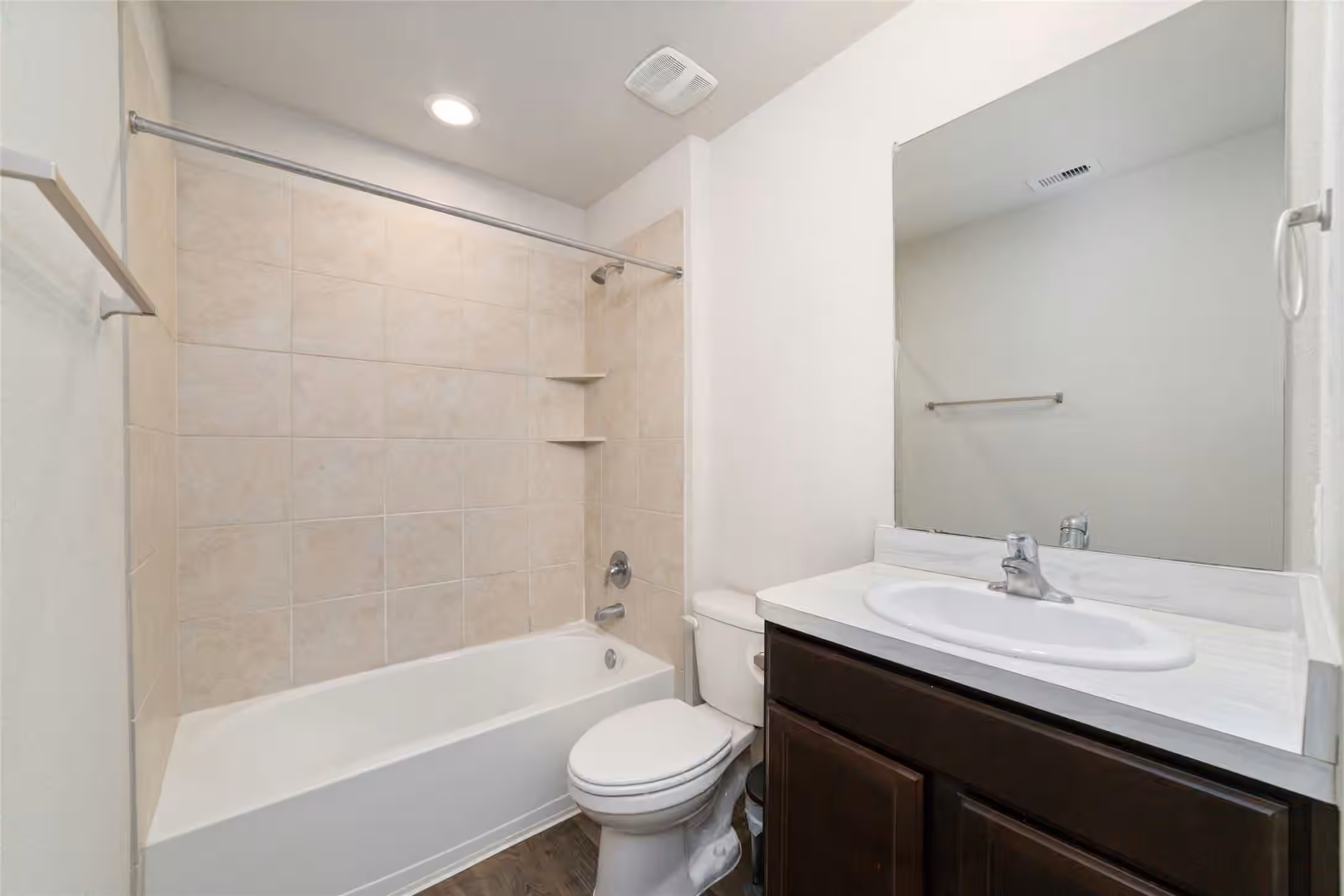 Photo 3 of 5127 Moravia Lane, Katy, TX