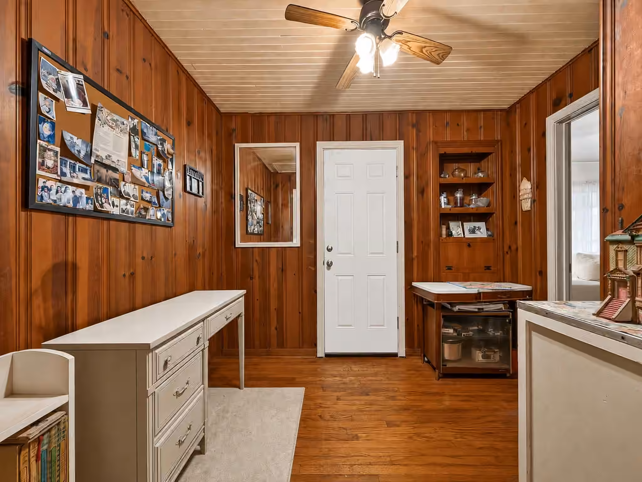 Photo 6 of 3514 Commerce Street, Damon, TX