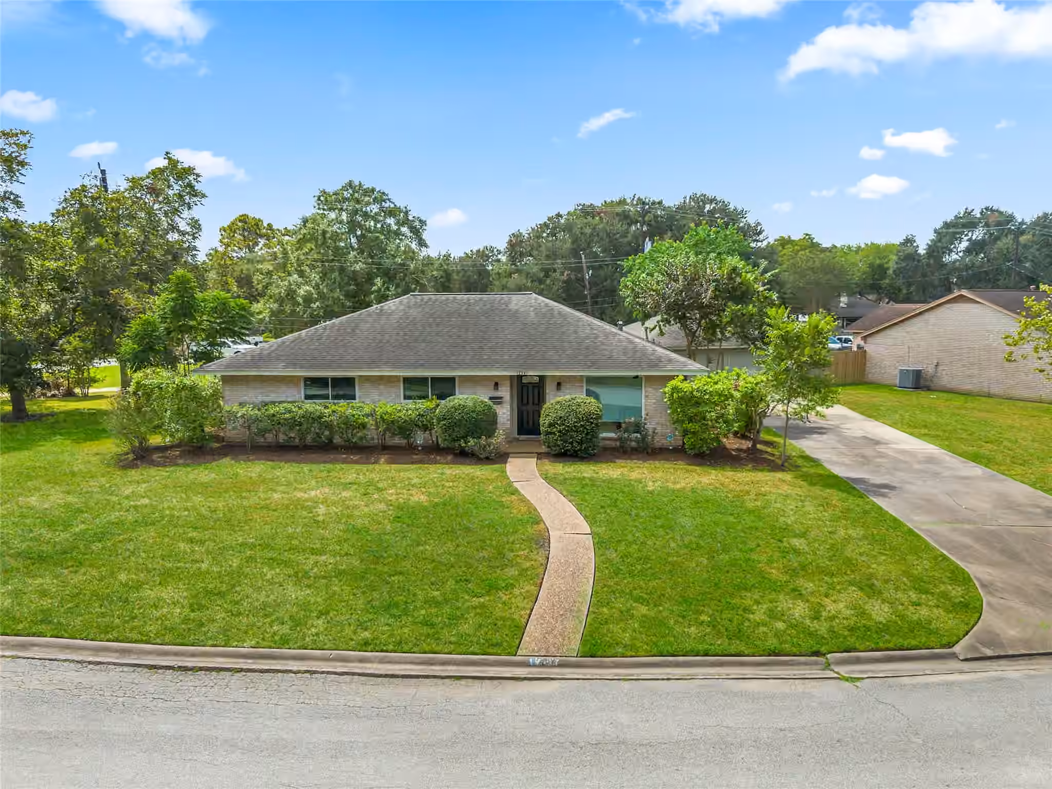 Photo of 3822 Avenue P, Rosenberg, TX 77471