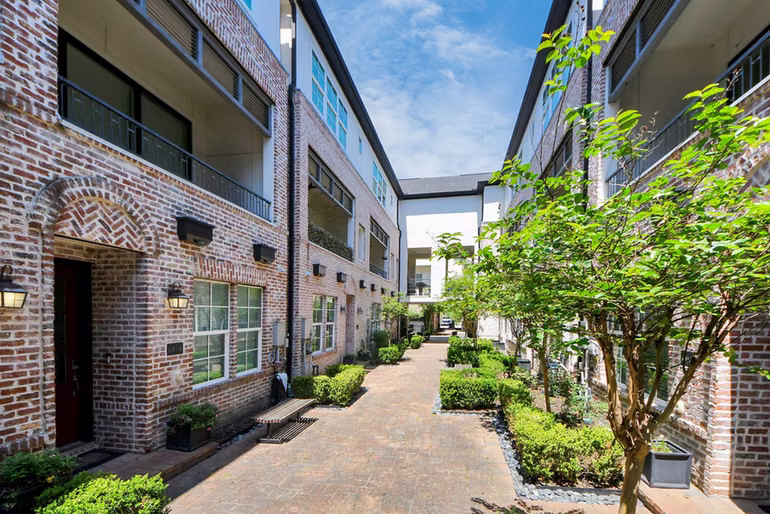 Photo of 6072 Kansas Street, Houston, TX 77007