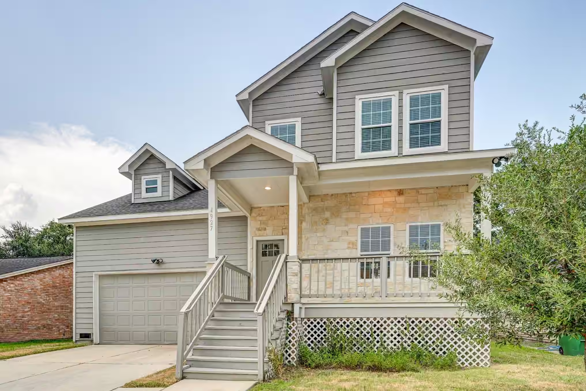 Photo 3 of 4927 E Ridge Creek Drive, Houston, TX