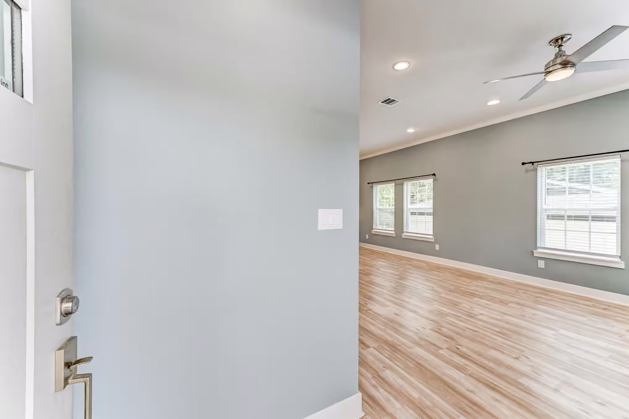 Photo 5 of 4927 E Ridge Creek Drive, Houston, TX