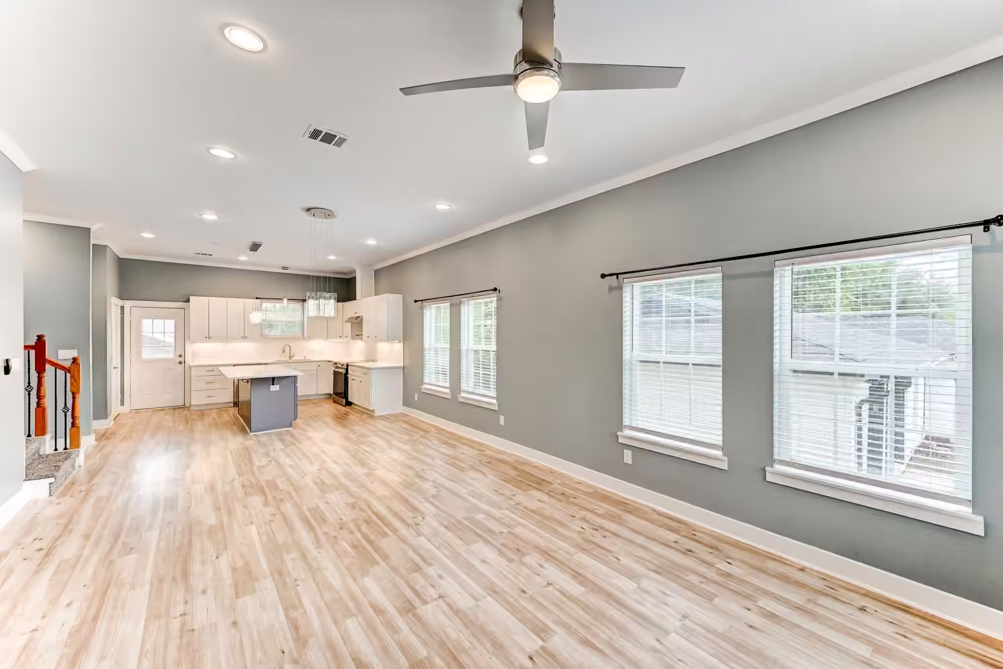 Photo 7 of 4927 E Ridge Creek Drive, Houston, TX