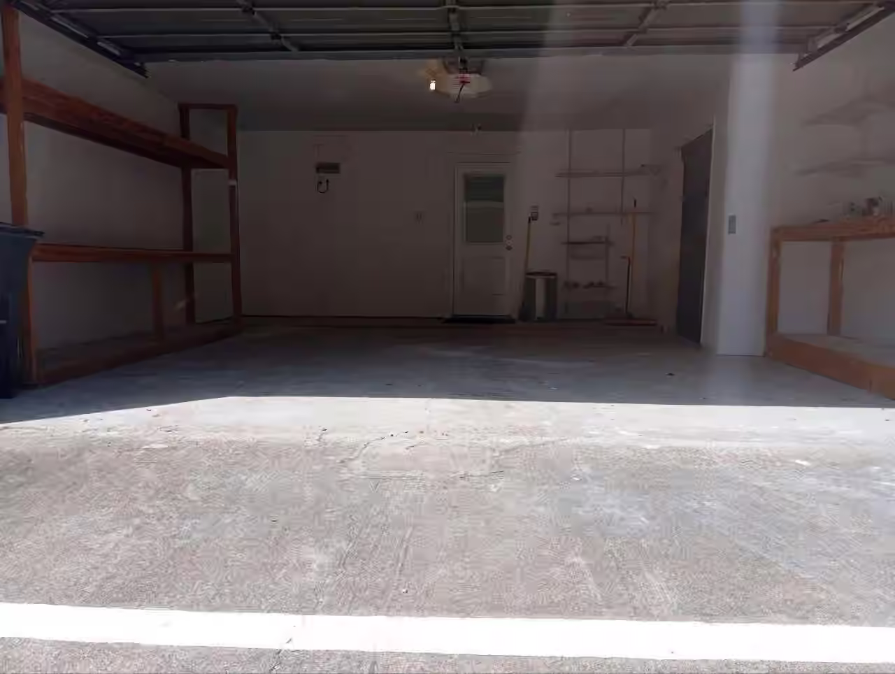 Photo 2 of 13935 Hollowgreen Drive, Houston, TX