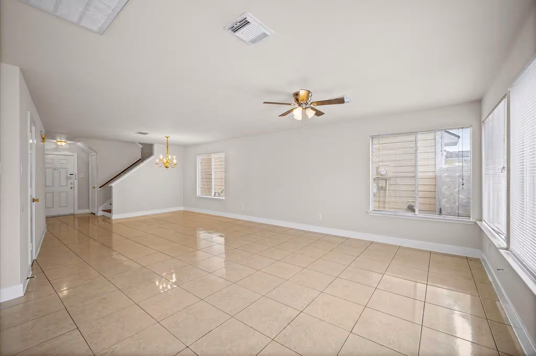 Photo 6 of 3739 E Traditions Court, Houston, TX
