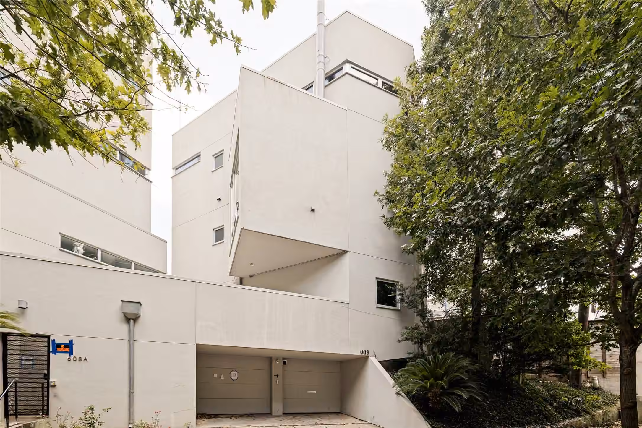 Photo of 608 Stanford Street A, Houston, TX