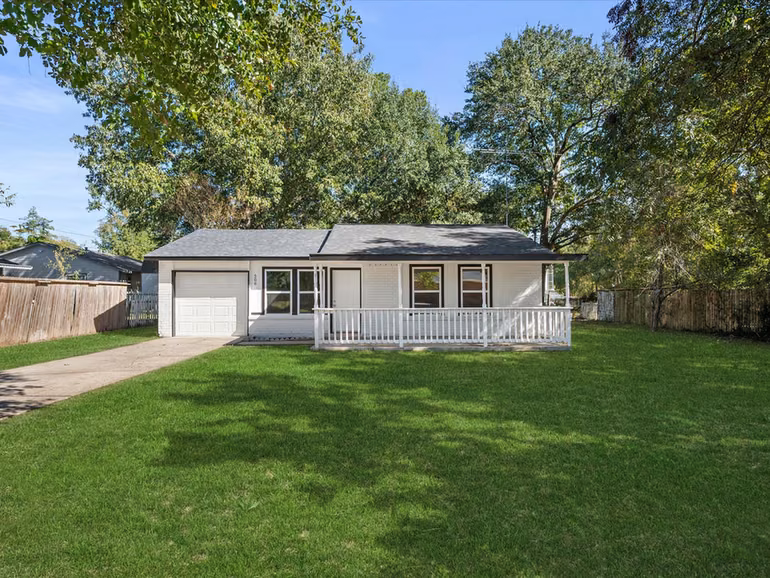 Photo of 506 Worsham Street, Montgomery, TX 77316