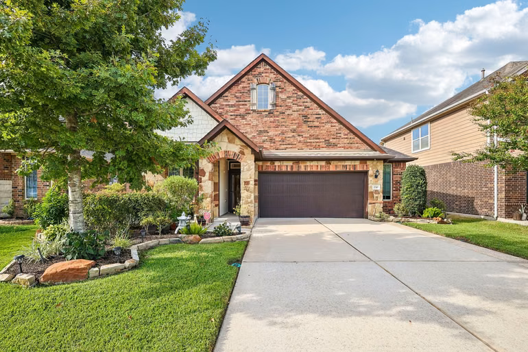 Photo of 230 Bayside Crossing Drive, La Porte, TX 77571