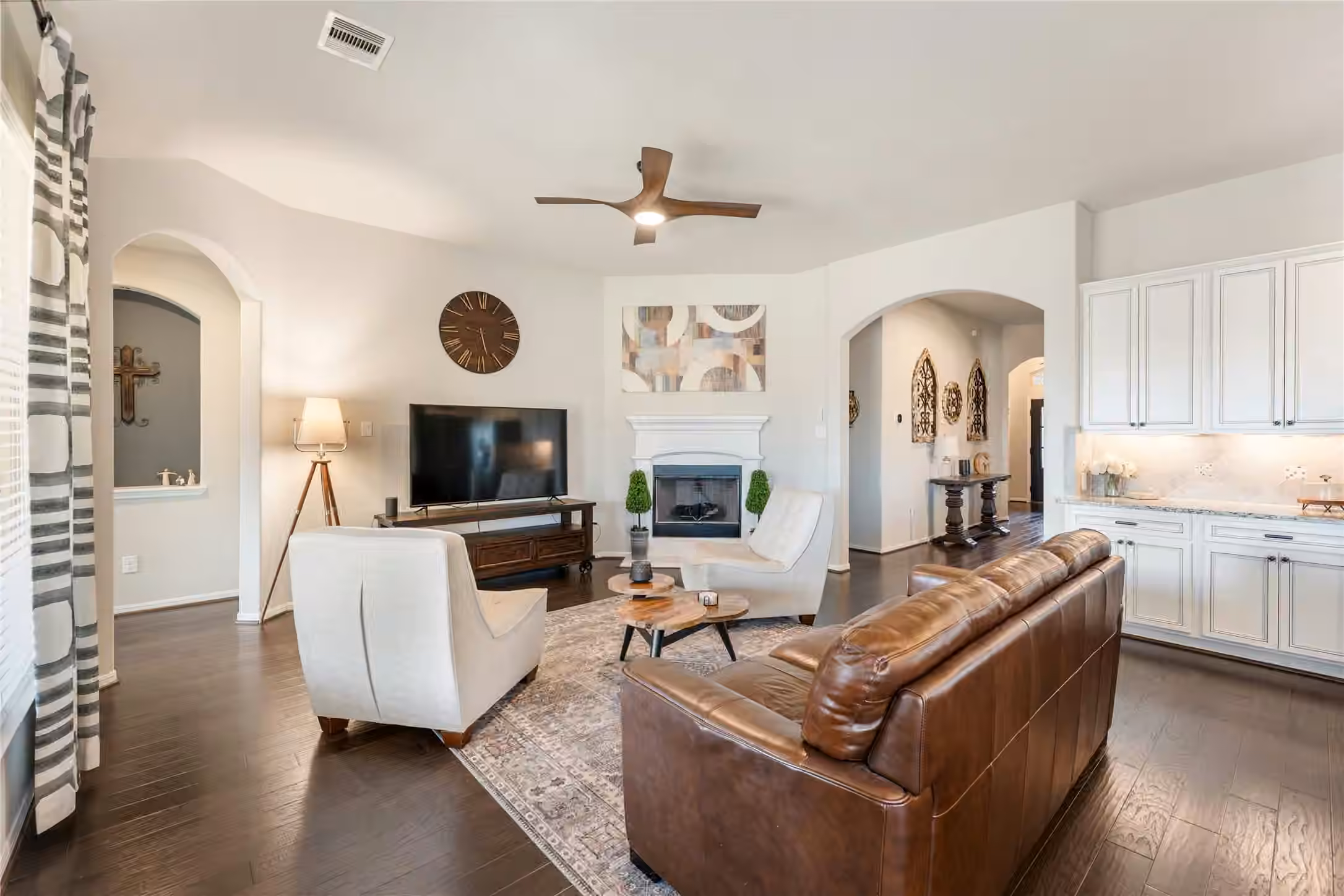 Photo 5 of 15422 Hopkins Cedar Drive, Humble, TX