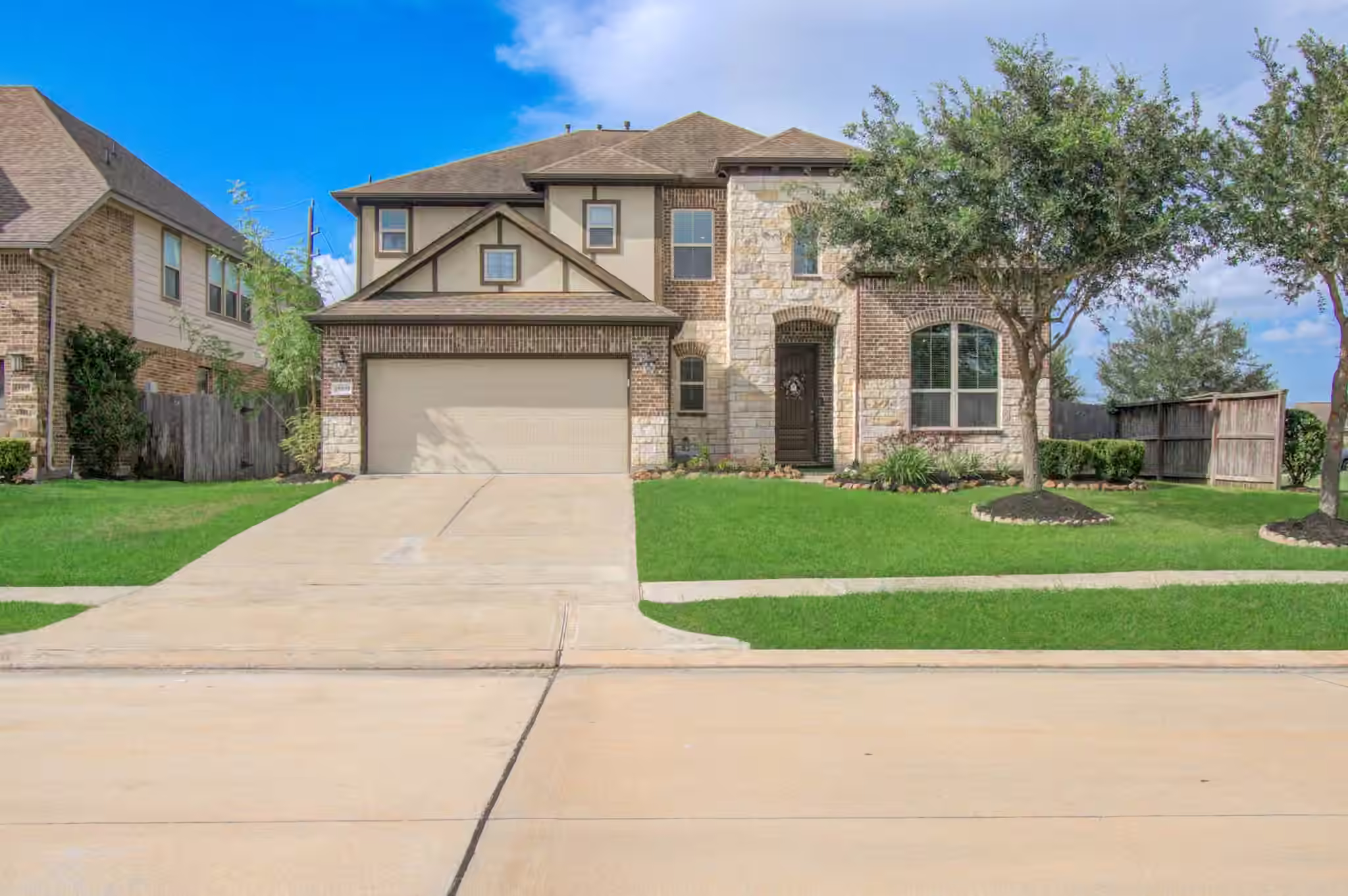 Photo 2 of 13403 Noble Landing Lane, Rosharon, TX