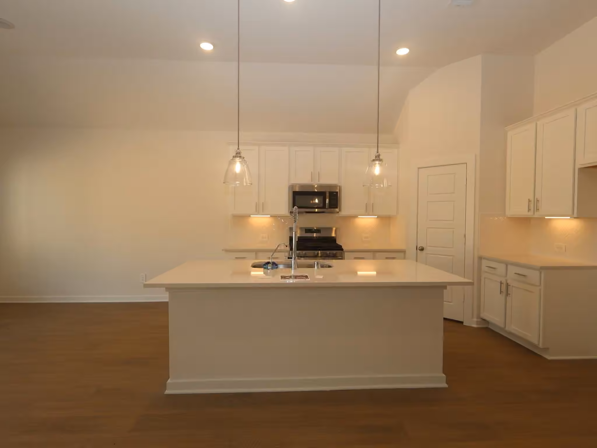 Photo 5 of 180 Wasatch Peaks Way, Willis, TX
