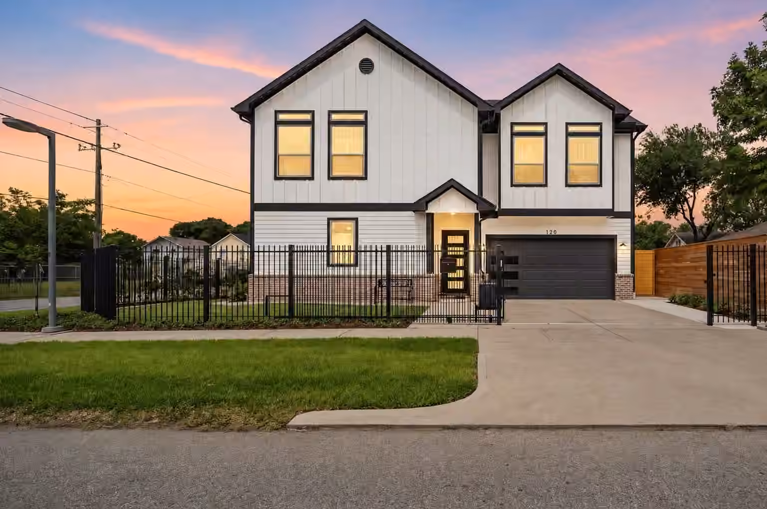 Photo of 120 Adams Street, Houston, TX 77011