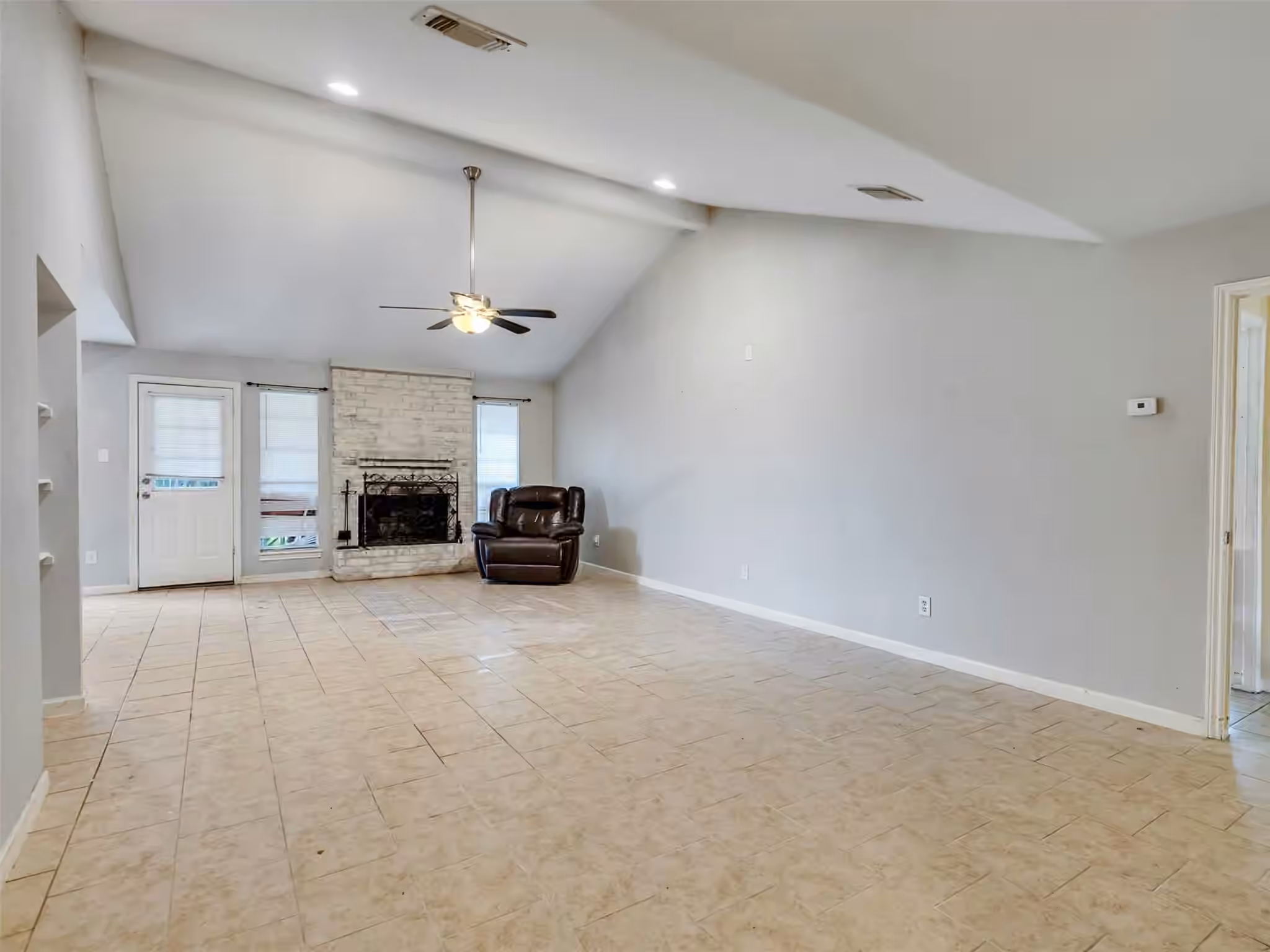 Photo 7 of 18726 Wood Glen Lane, Houston, TX