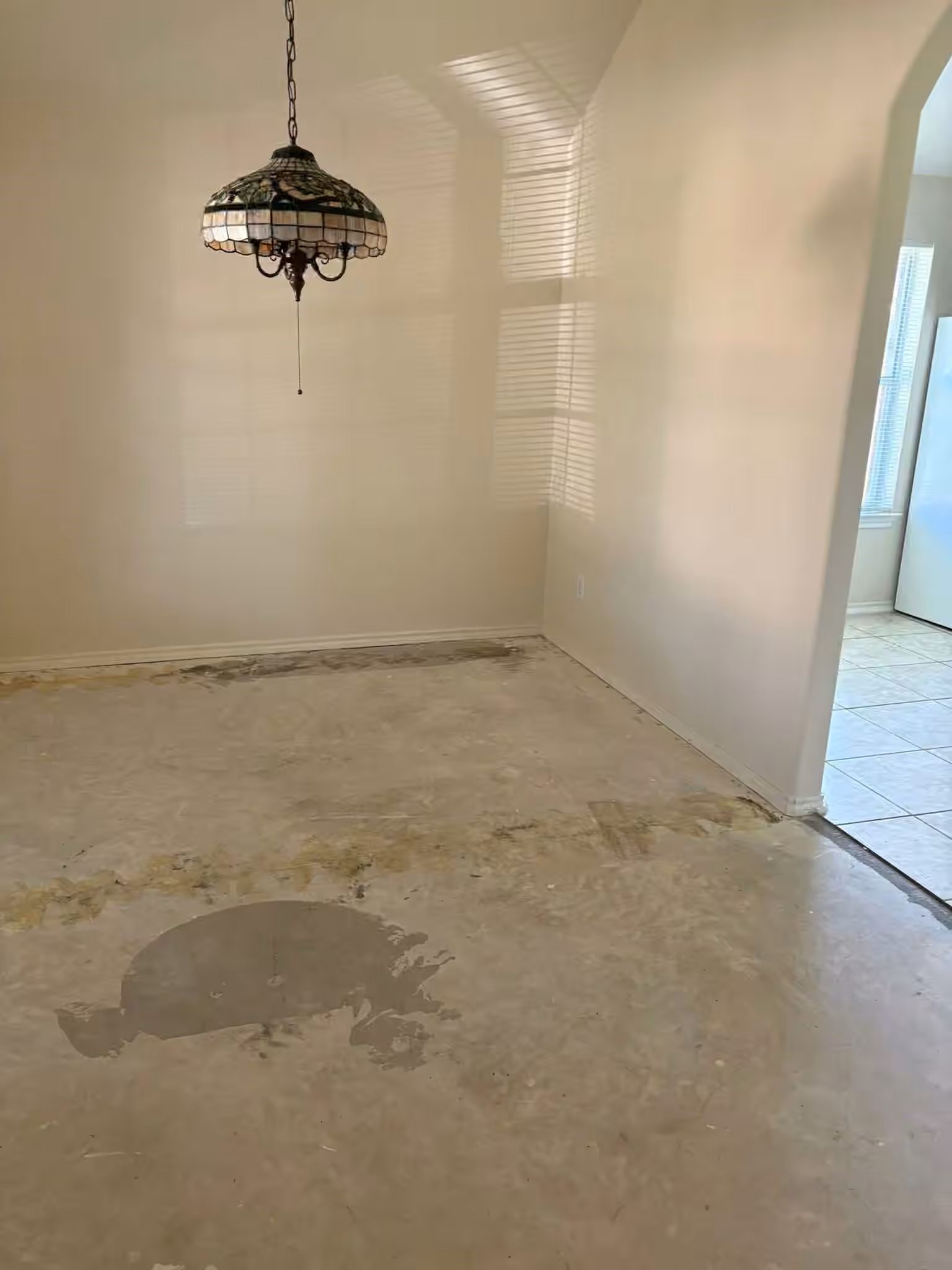 Photo 4 of 8315 Tarragon Lane E, Baytown, TX