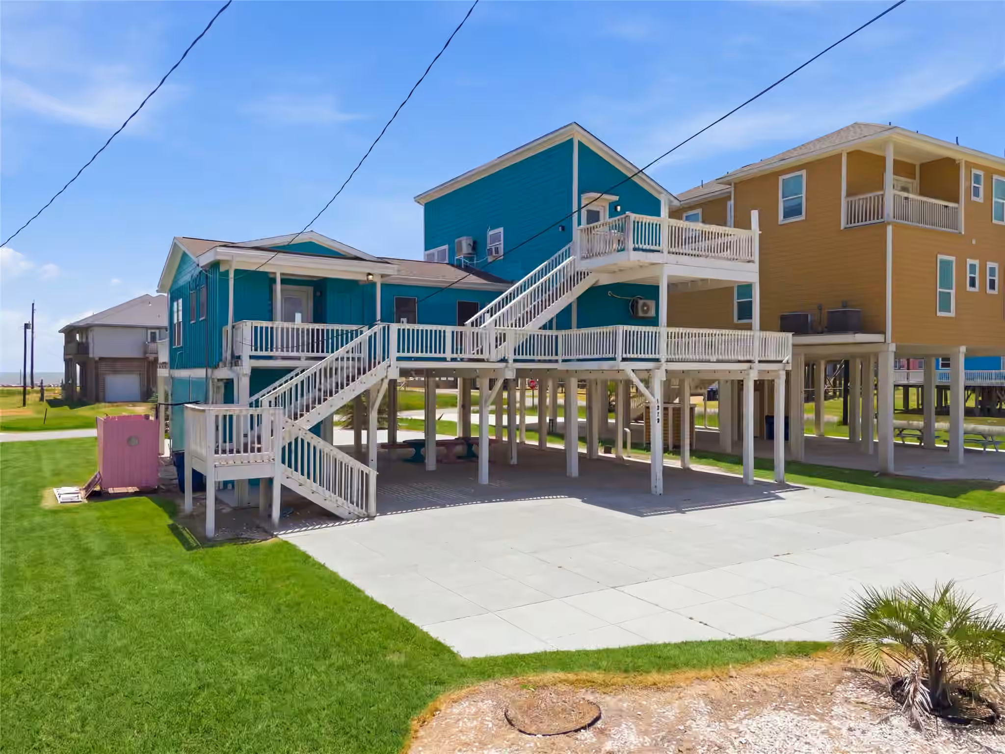 Photo 3 of 1014 Seashell Drive, Freeport, TX