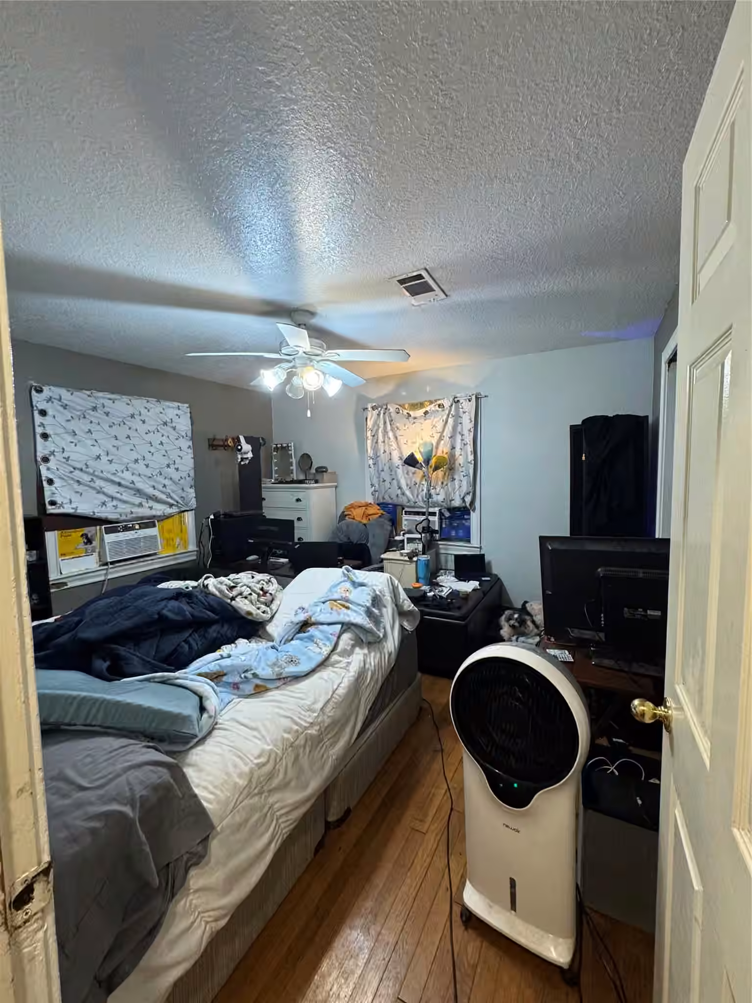 Photo 6 of 4512 Kingsbury Street, Houston, TX