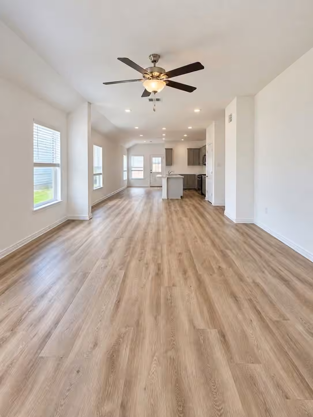 Photo 2 of 507 Oak Chase Avenue, Dayton, TX