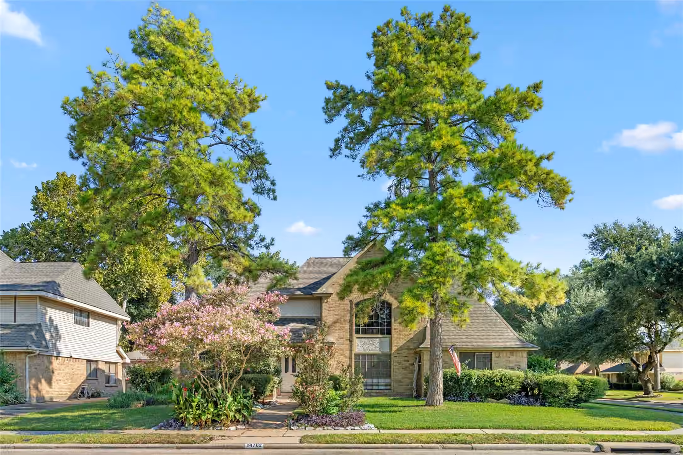 Photo 6 of 14702 Charlmont Drive, Houston, TX