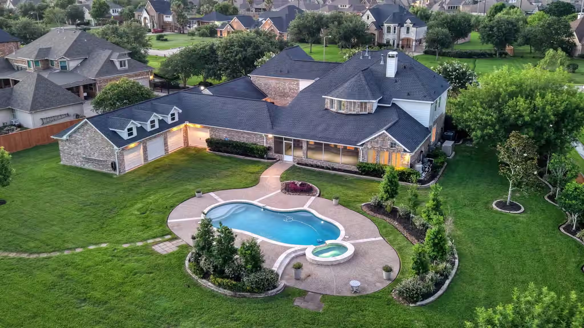 Photo 2 of 3960 Pebble Brook Drive, League City, TX