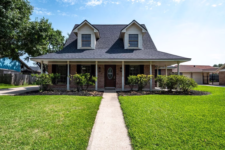 Photo of 4711 Burning Tree Drive, Baytown, TX