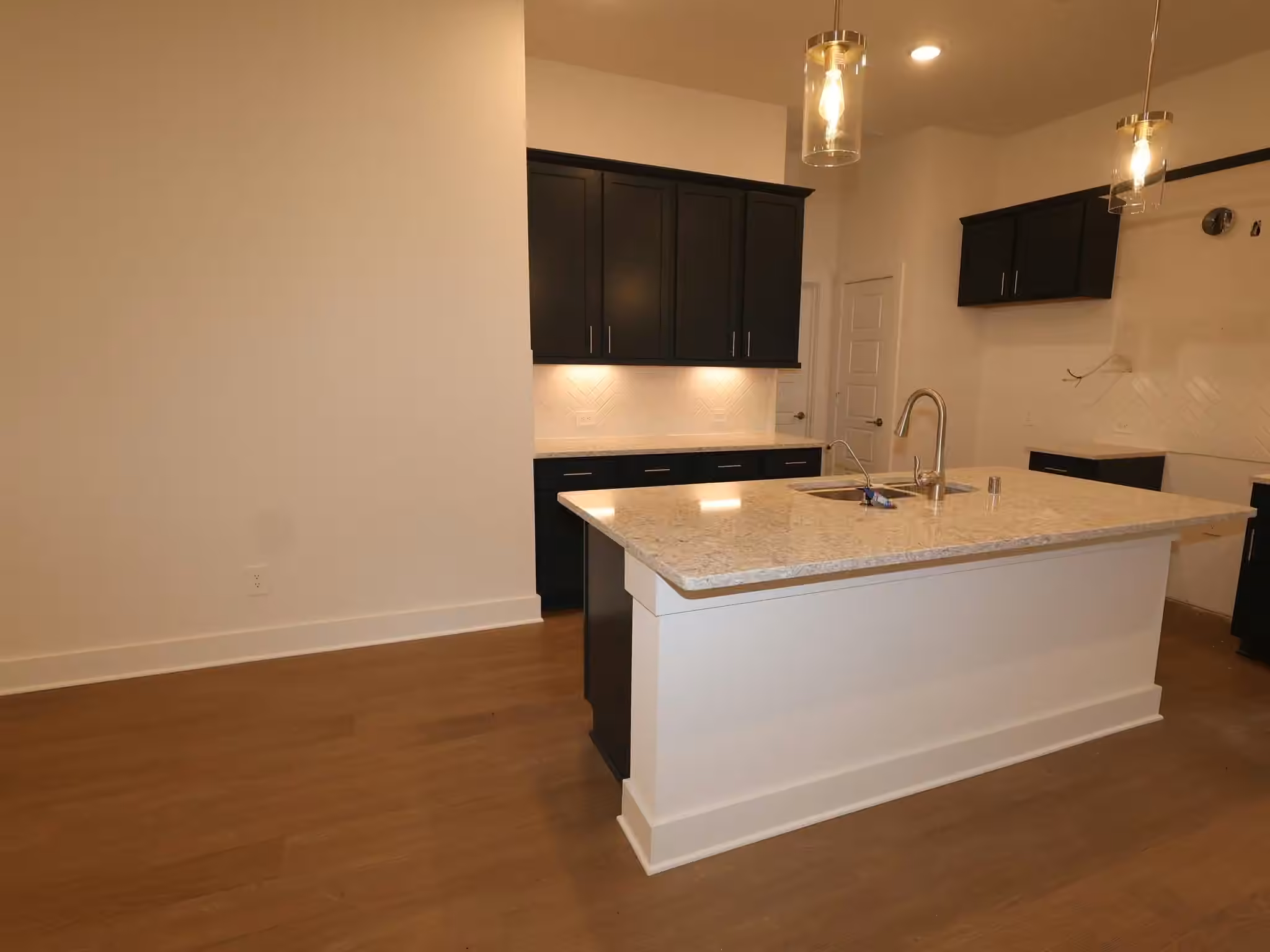 Photo 4 of 20634 Draper Road, Tomball, TX