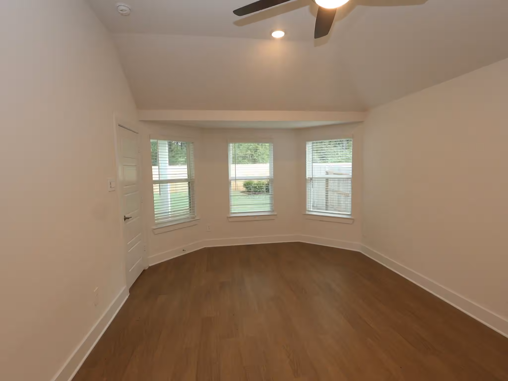 Photo 6 of 20634 Draper Road, Tomball, TX