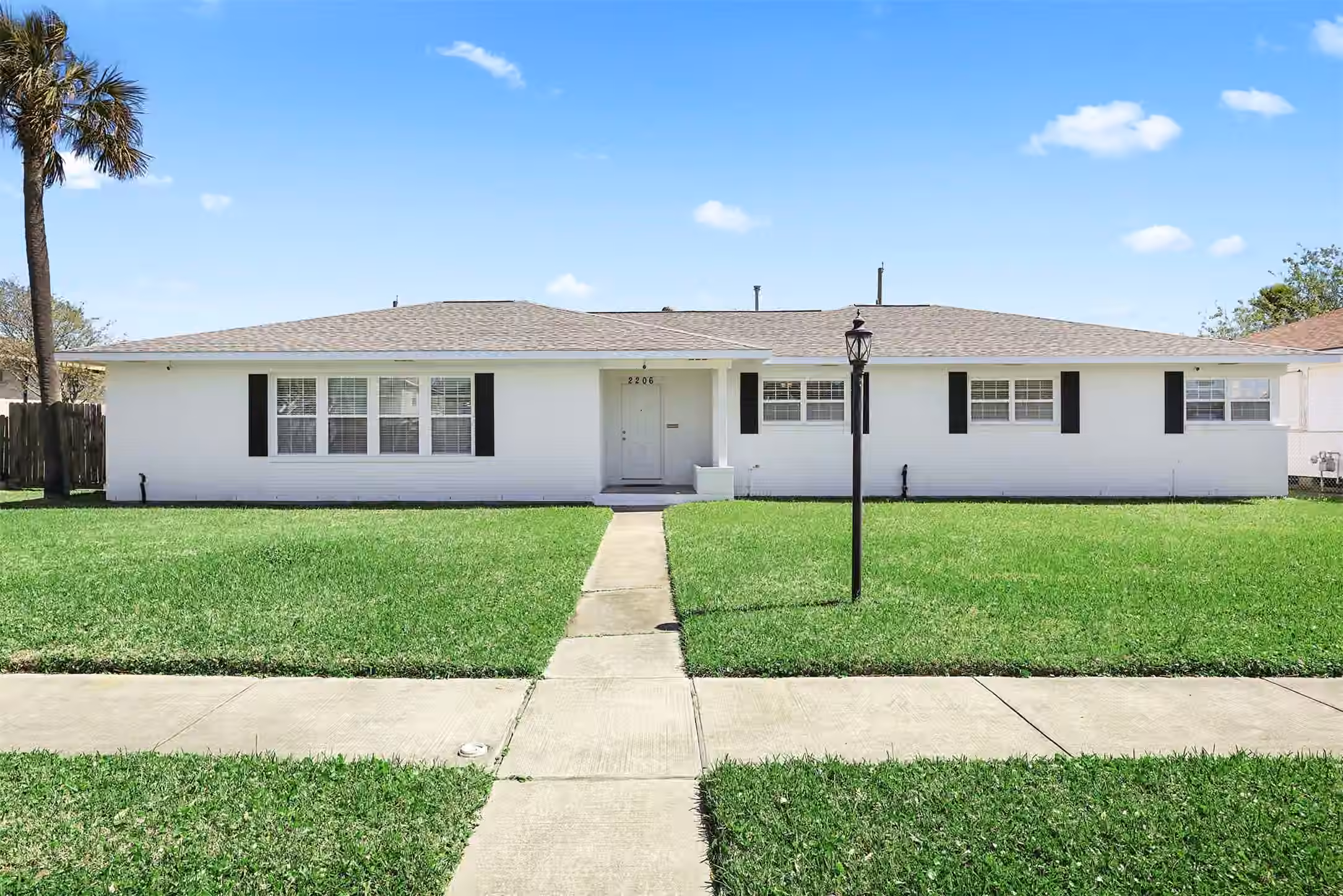Photo of 2206 Wimcrest Street, Galveston, TX 77551