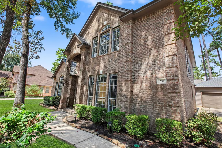Photo 3 of 551 Stephen F Austin Drive, Conroe, TX