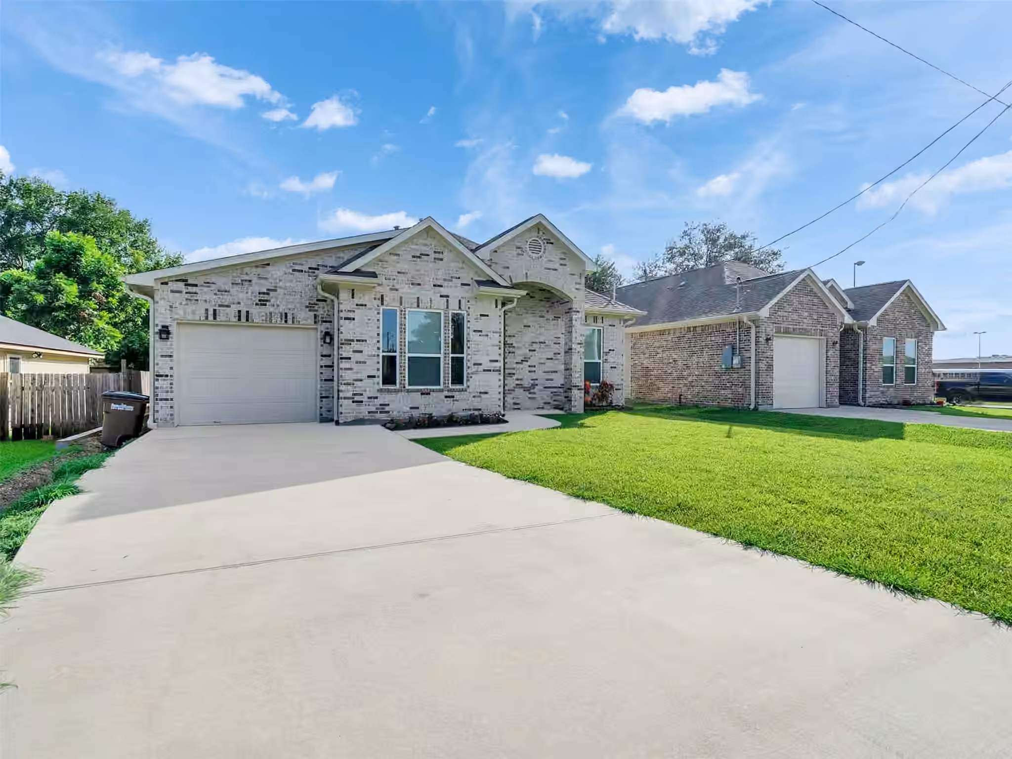 Photo 2 of 4106 Hill Avenue, Dickinson, TX