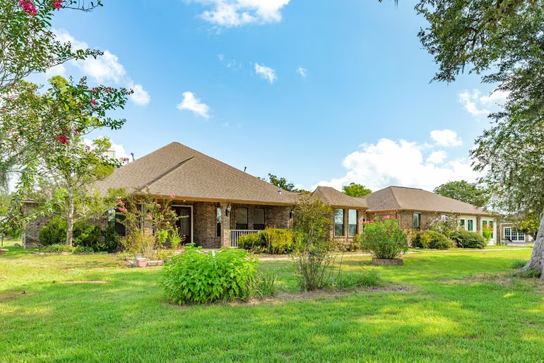 Photo 6 of 2418 Majestic Oaks Court, Rosharon, TX