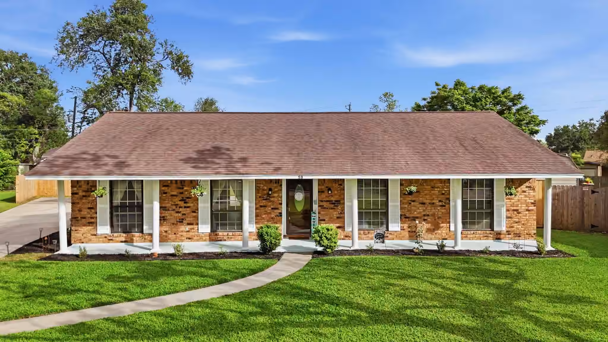Photo of 59 S Shamrock Court, Lake Jackson, TX
